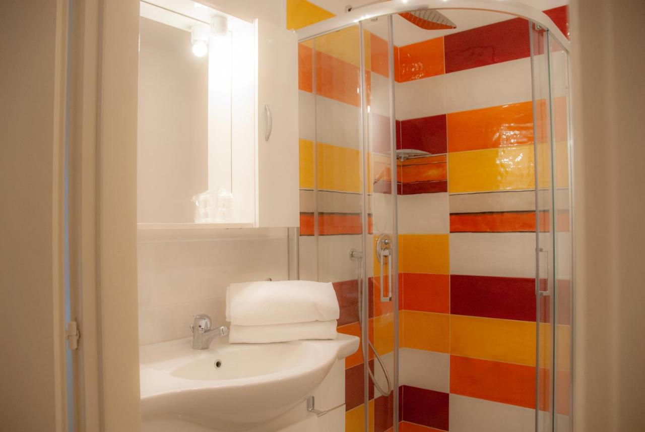 Sorrento Comfort Rooms Con Piscina Bagian luar foto