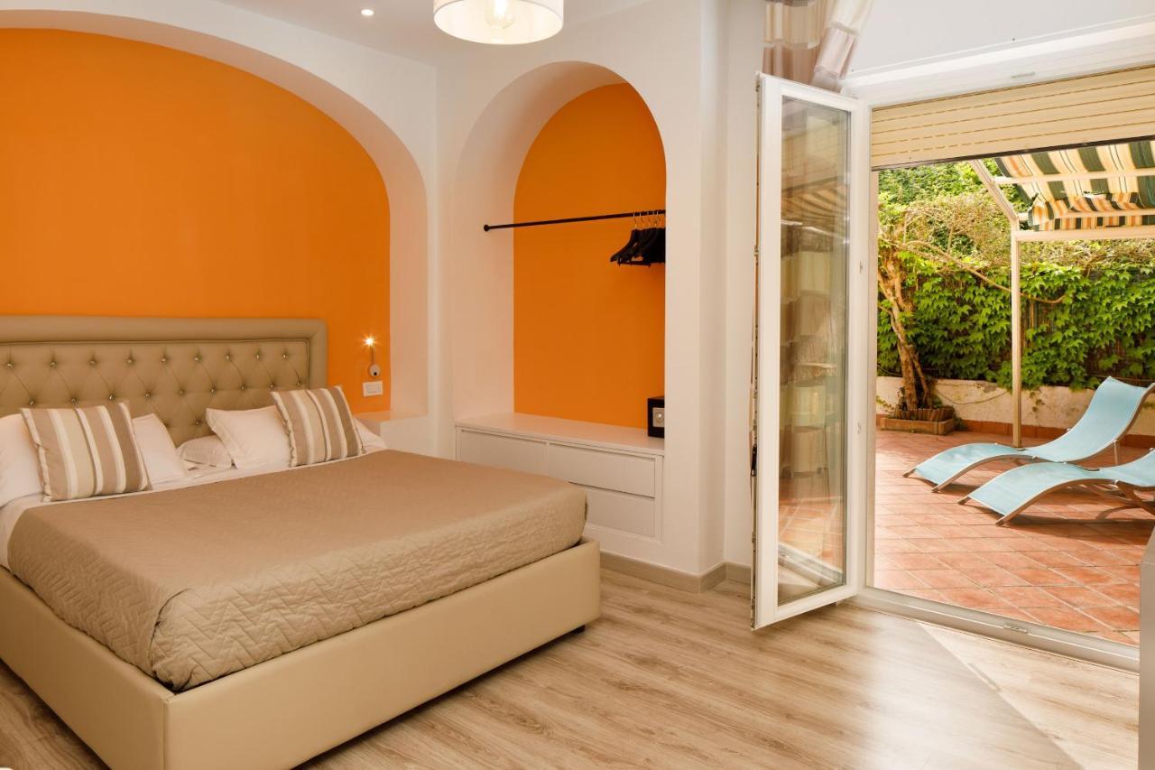 Sorrento Comfort Rooms Con Piscina Bagian luar foto