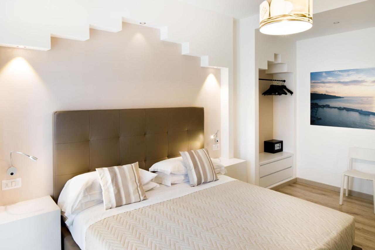 Sorrento Comfort Rooms Con Piscina Bagian luar foto